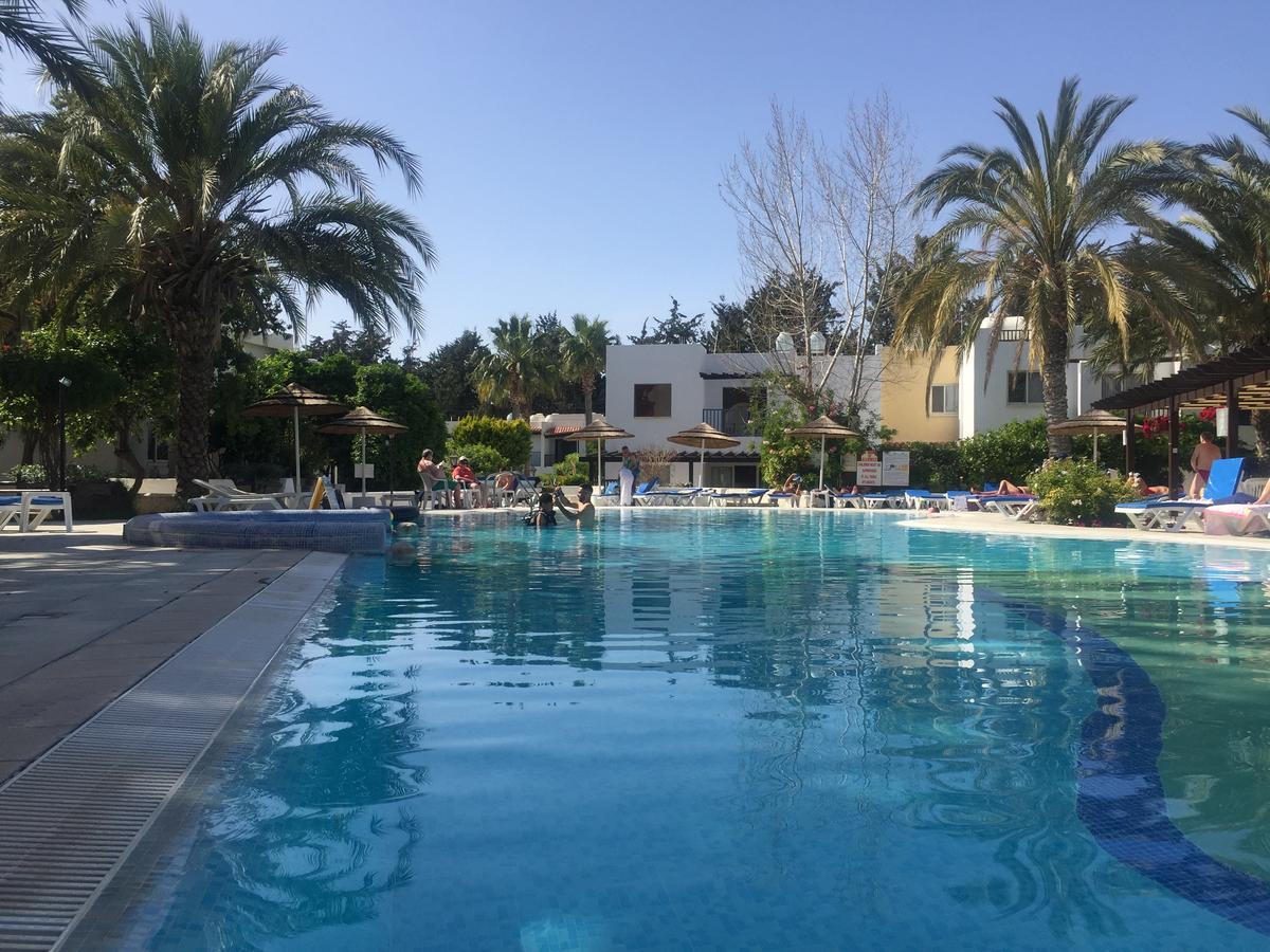 Paphos Gardens Apartment Exterior foto